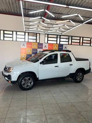 RENAULT OROCH 1.6 16V SCE FLEX INTENSE MANUAL RENAULT OROCH 1.6 16V SCE FLEX INTENSE MANUAL